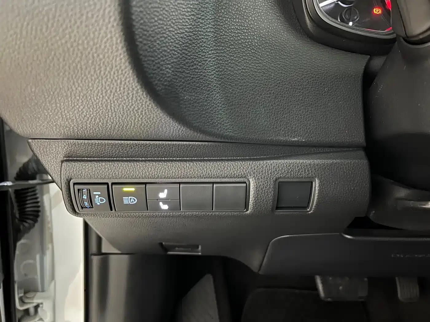 2022 Toyota Corolla 1.2T S-CVT Pioneer PLUS Edition — миниатюра 17