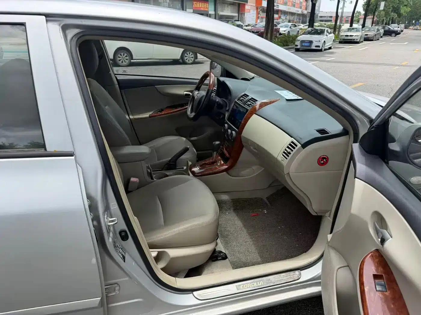 2011 Corolla 1.6L Automatic GL — миниатюра 9