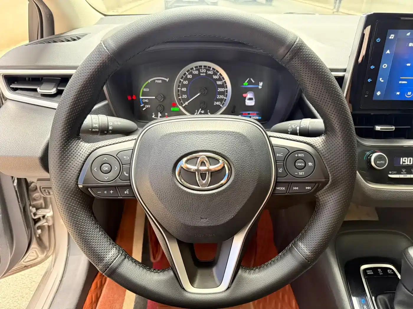 2021 Toyota Corolla Hybrid 1.8L E-CVT Elite Edition — миниатюра 11