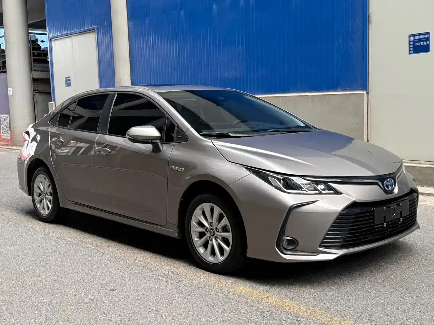2021 Toyota Corolla Hybrid 1.8L E-CVT Elite Edition — миниатюра 3