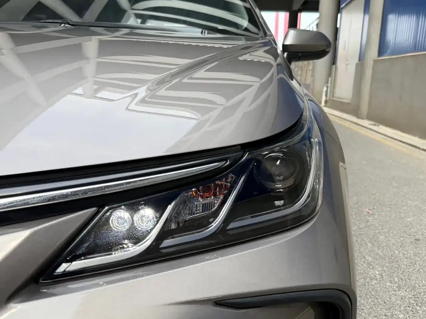 2021 Toyota Corolla Hybrid 1.8L E-CVT Elite Edition — миниатюра 25