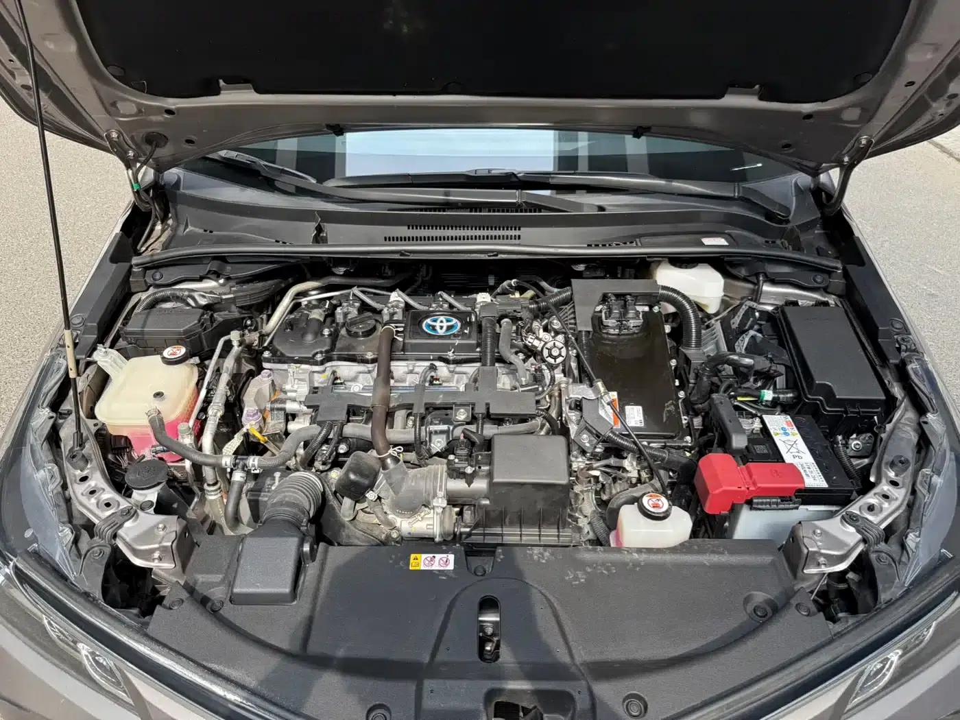 2021 Toyota Corolla Hybrid 1.8L E-CVT Elite Edition — миниатюра 26