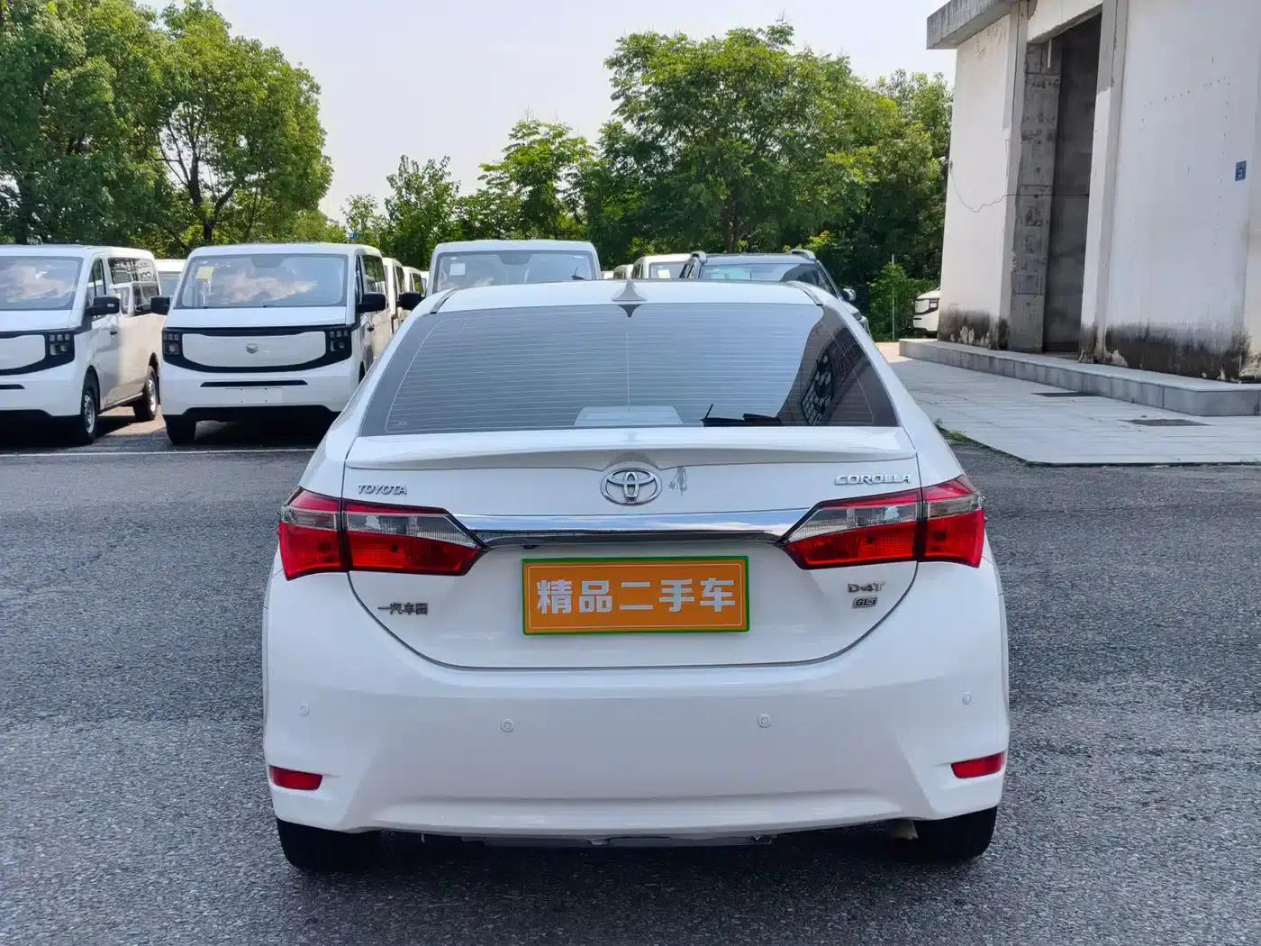 2017 Corolla Facelift 1.2T S-CVT GL-i — миниатюра 5