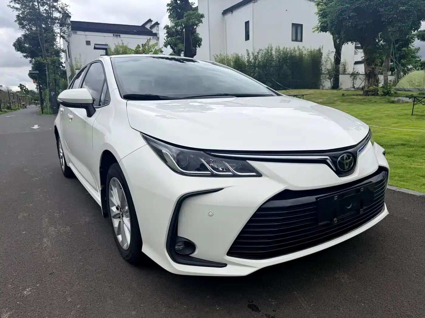 2021 Toyota Corolla 1.2T S-CVT Elite PLUS Edition — миниатюра 3