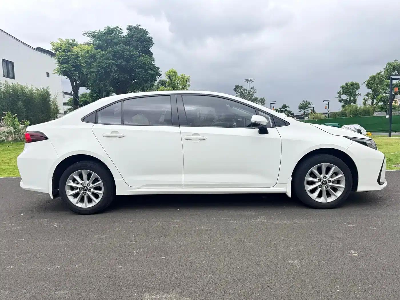2021 Toyota Corolla 1.2T S-CVT Elite PLUS Edition — миниатюра 4