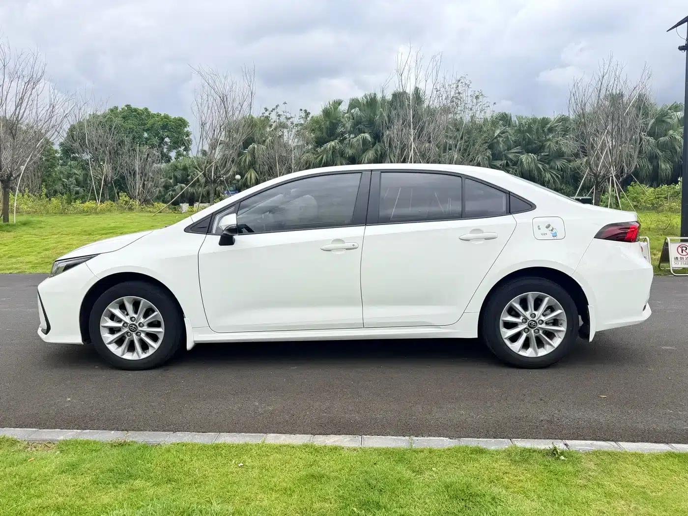 2021 Toyota Corolla 1.2T S-CVT Elite PLUS Edition — миниатюра 8