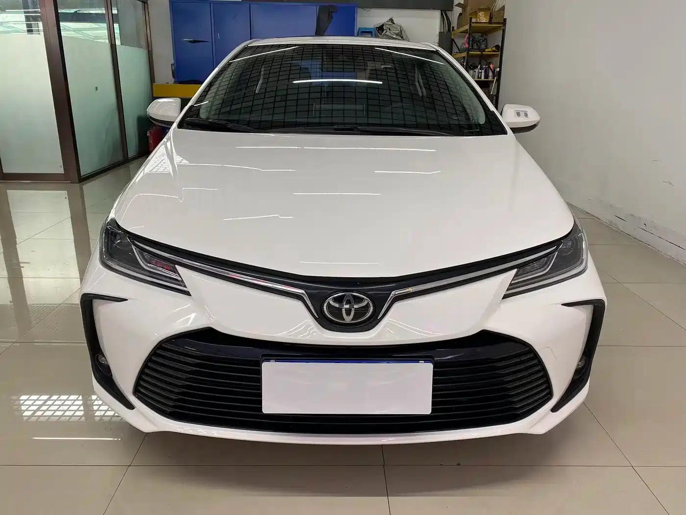 2021 Toyota Corolla TNGA 1.5L CVT Elite Edition — миниатюра 2