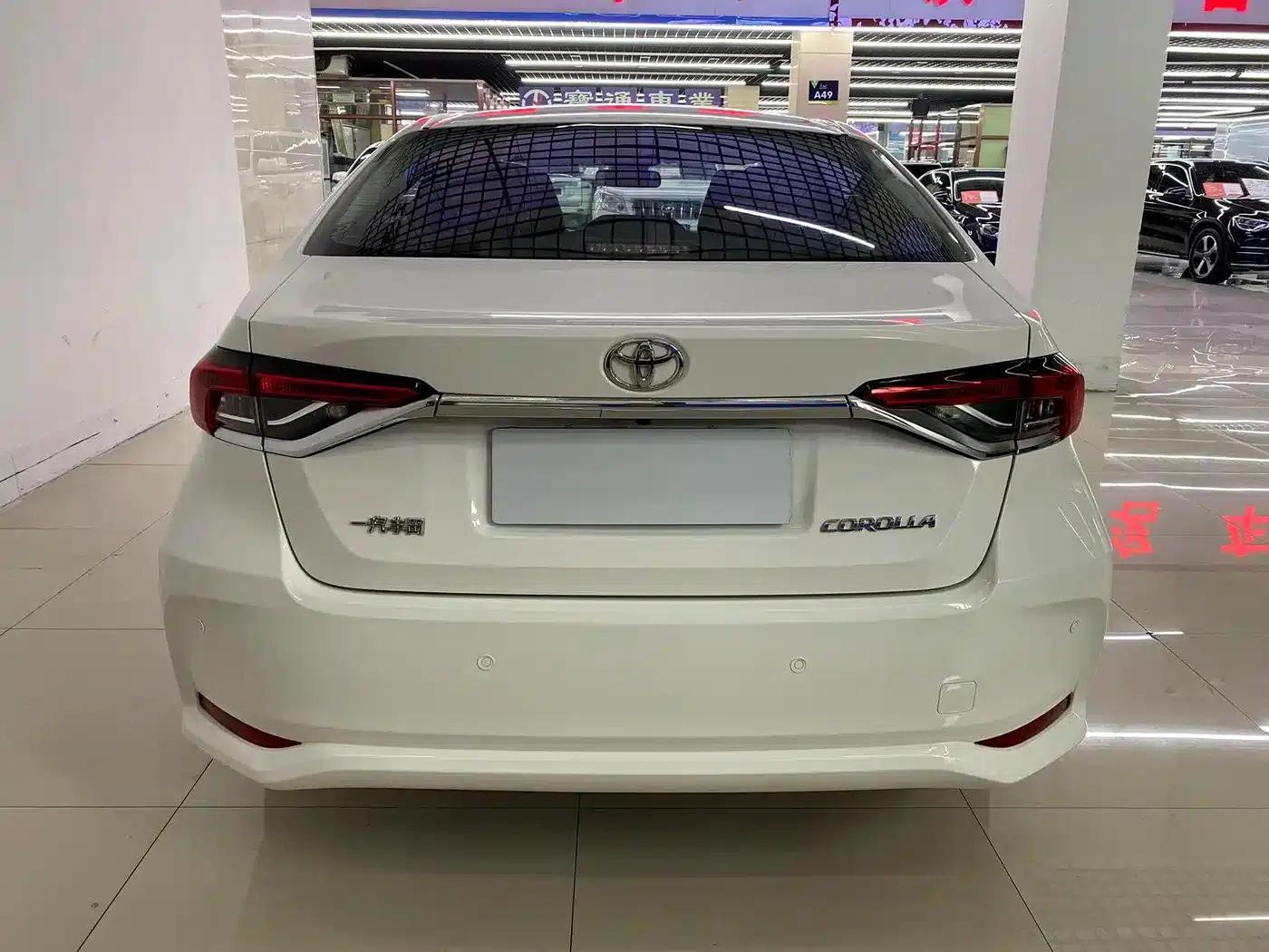 2021 Toyota Corolla TNGA 1.5L CVT Elite Edition — миниатюра 7