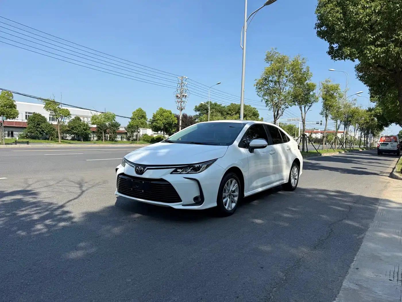 2023 Toyota Corolla 1.2T Elite Edition — миниатюра 1