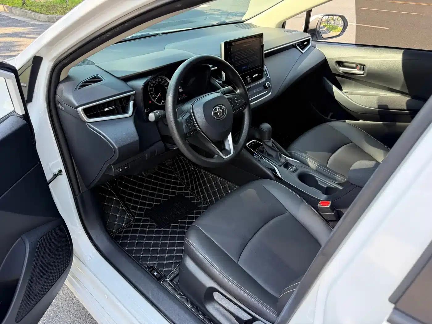 2023 Toyota Corolla 1.2T Elite Edition — миниатюра 11
