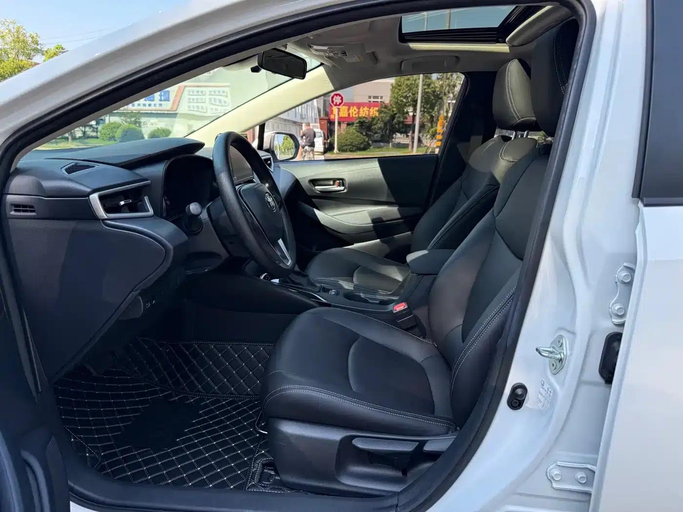 2023 Toyota Corolla 1.2T Elite Edition — миниатюра 15