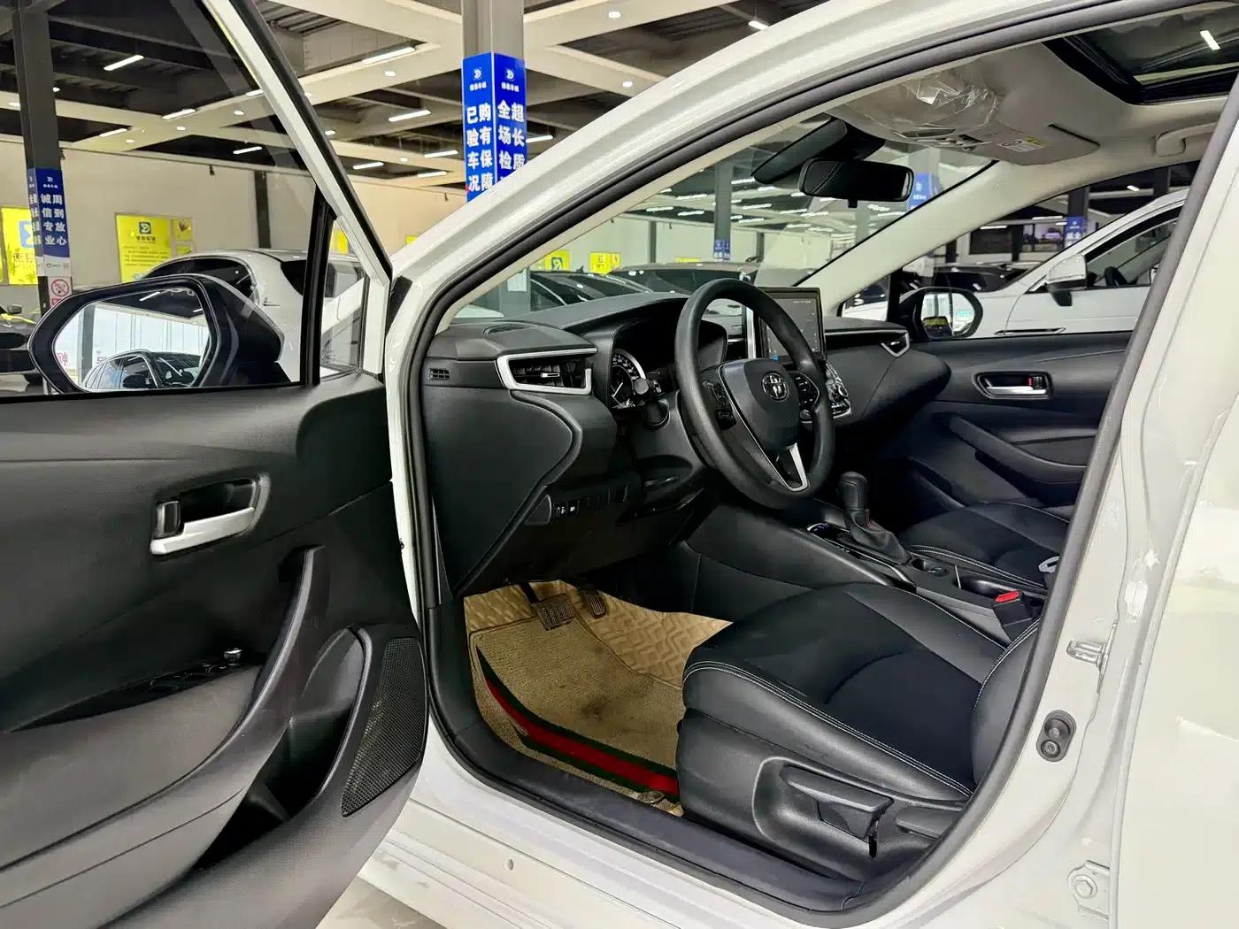 2021 Toyota Corolla 1.2T S-CVT Elite PLUS Edition — миниатюра 4