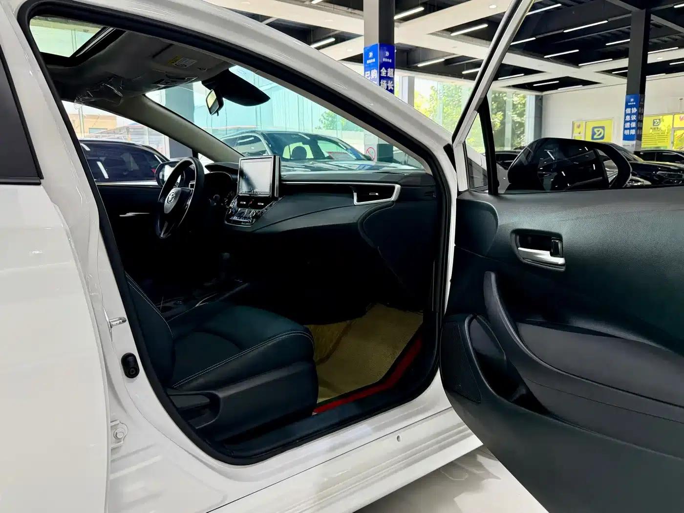 2021 Toyota Corolla 1.2T S-CVT Elite PLUS Edition — миниатюра 7