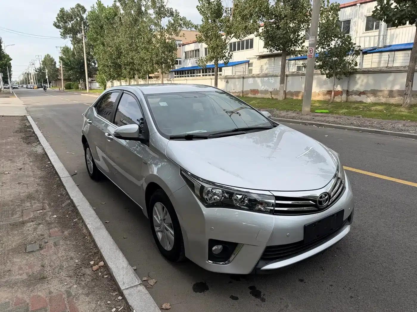 2014 Corolla 1.6L CVT GL — миниатюра 3