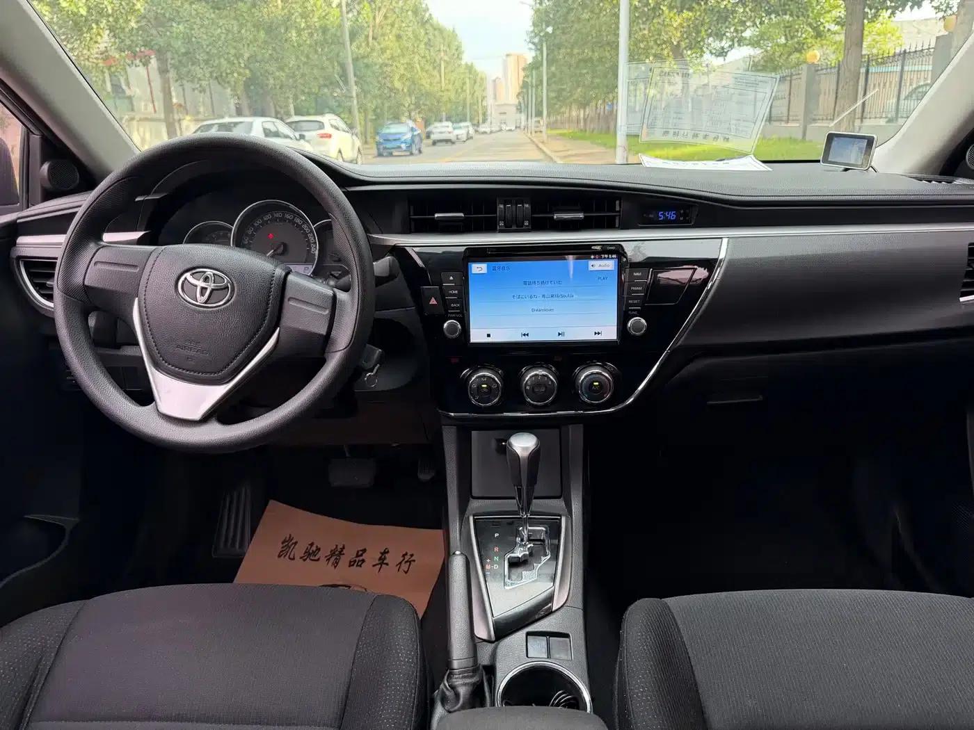 2014 Corolla 1.6L CVT GL — миниатюра 10