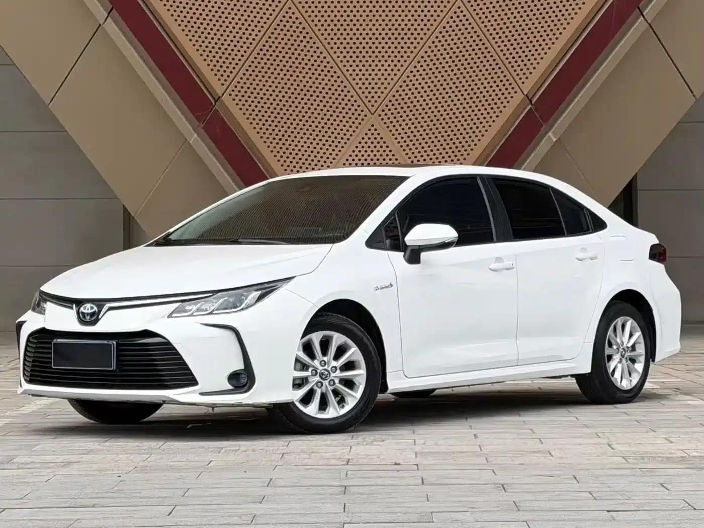 2021 Toyota Corolla Hybrid 1.8L E-CVT Elite Edition — миниатюра 1