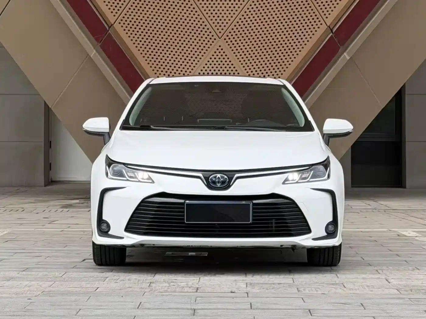 2021 Toyota Corolla Hybrid 1.8L E-CVT Elite Edition — миниатюра 2