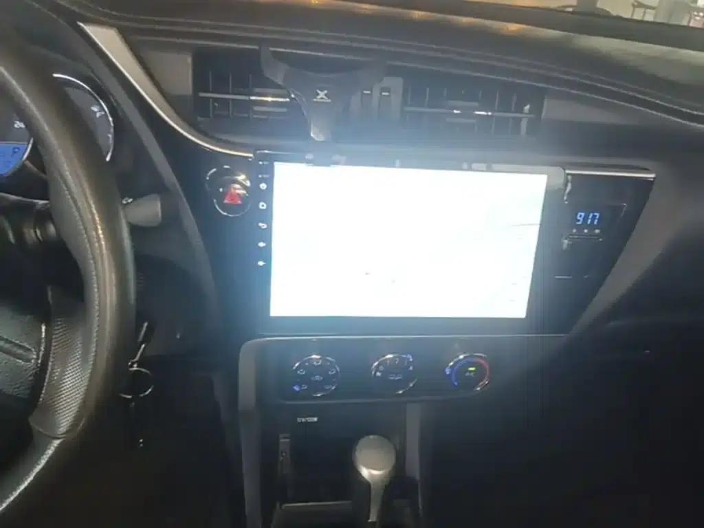 2017 Corolla Facelift 1.2T S-CVT GL — миниатюра 13