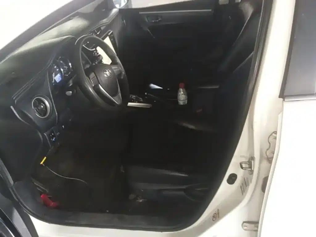 2017 Corolla Facelift 1.2T S-CVT GL — миниатюра 15