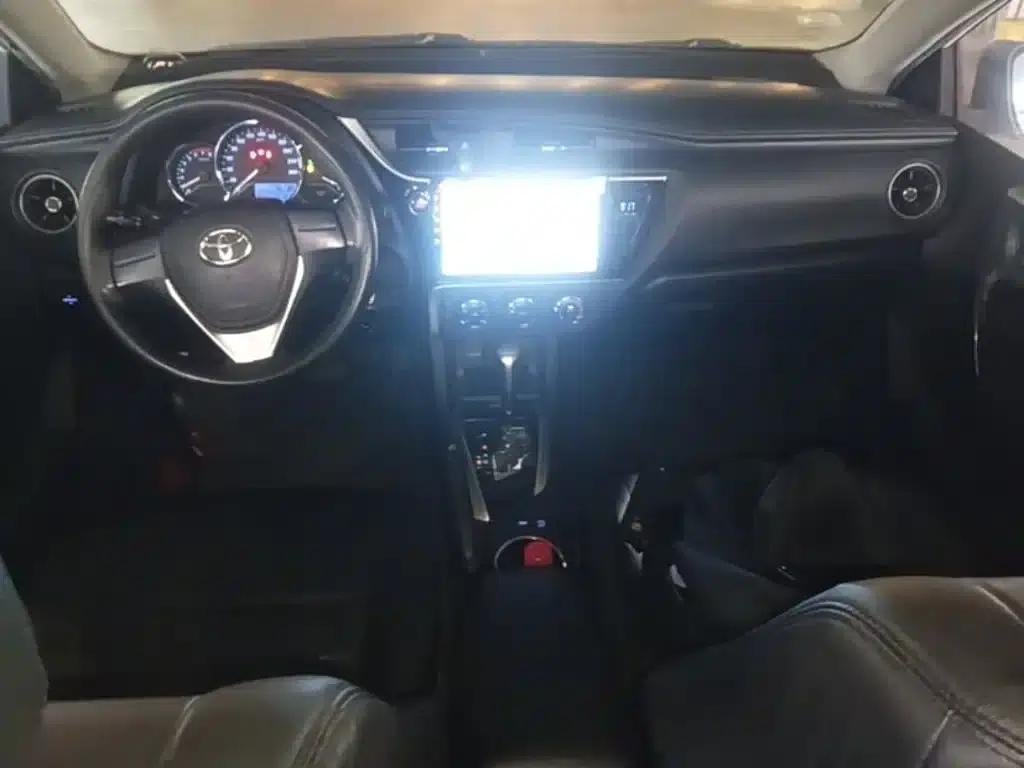2017 Corolla Facelift 1.2T S-CVT GL — миниатюра 10
