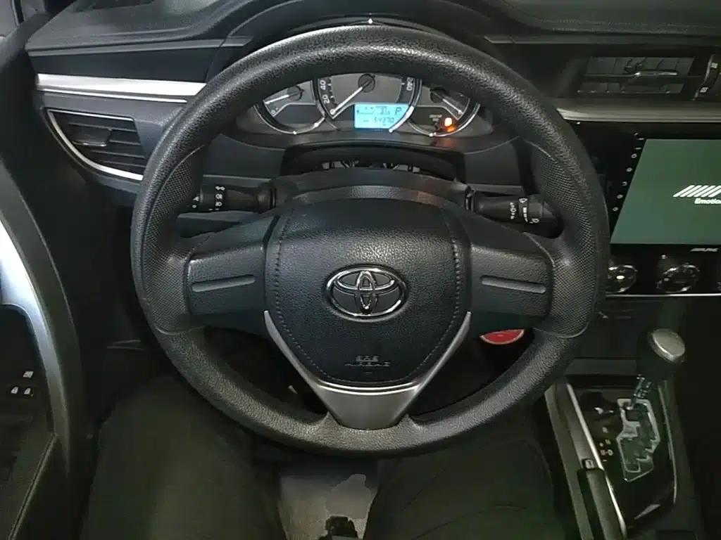 2014 Corolla 1.6L CVT GL — миниатюра 11