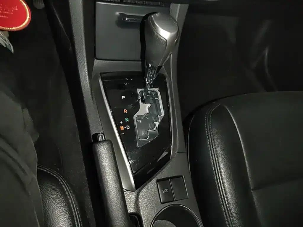 2014 Corolla 1.6L CVT GL — миниатюра 14
