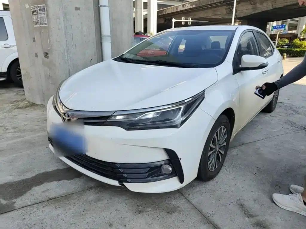 2018 Toyota Corolla 1.2T S-CVT GL-i Smart Edition — миниатюра 1