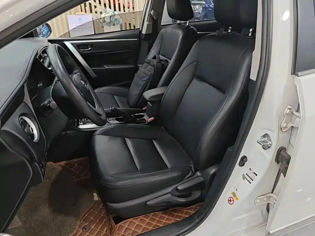 2017 Corolla Facelift 1.2T S-CVT GL-i — миниатюра 15