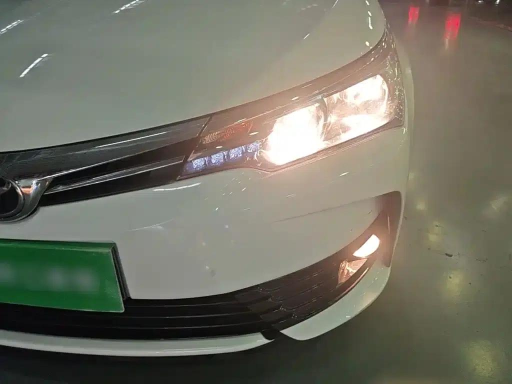 2017 Corolla Facelift 1.2T S-CVT GL-i — миниатюра 24