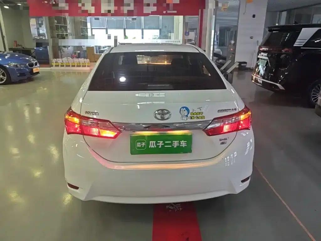 2017 Corolla Facelift 1.2T S-CVT GL-i — миниатюра 6