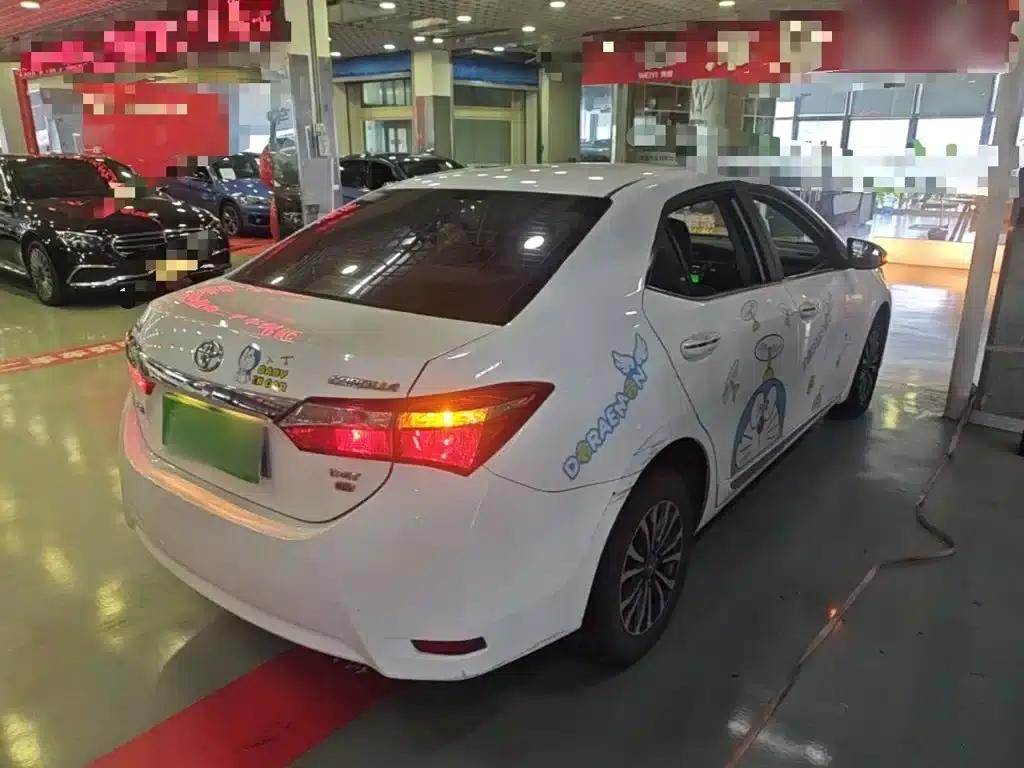 2017 Corolla Facelift 1.2T S-CVT GL-i — миниатюра 7
