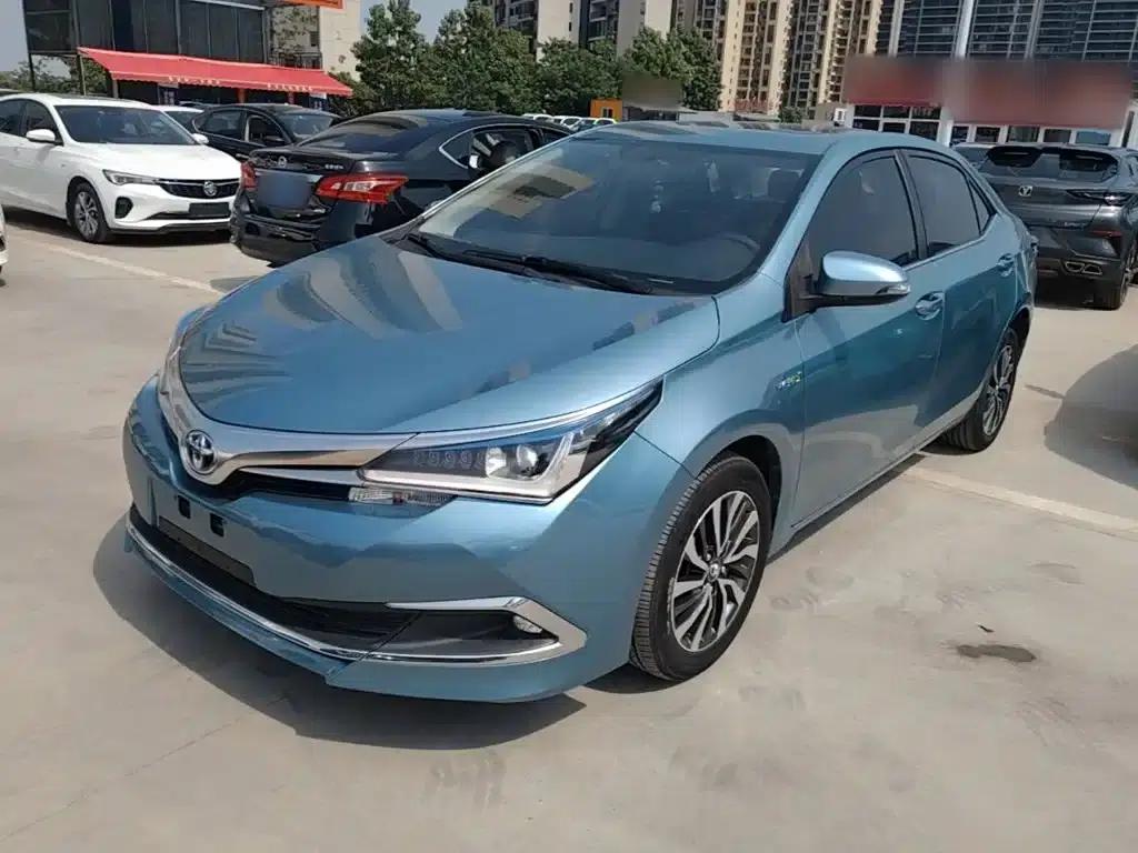 2017 Toyota Corolla Hybrid 1.8L E-CVT Leading Edition (Facelift) — миниатюра 1