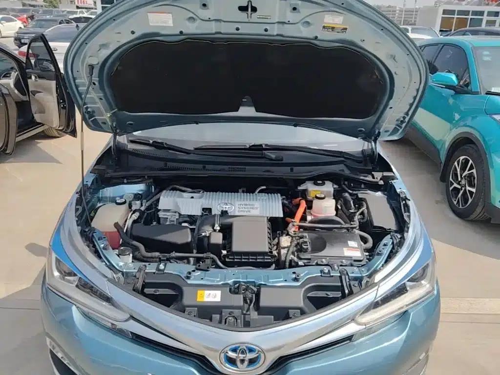 2017 Toyota Corolla Hybrid 1.8L E-CVT Leading Edition (Facelift) — миниатюра 20