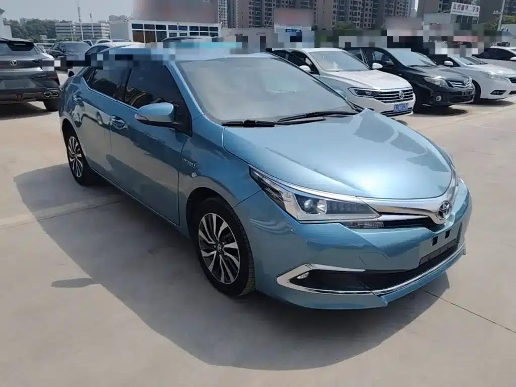 2017 Toyota Corolla Hybrid 1.8L E-CVT Leading Edition (Facelift) — миниатюра 4