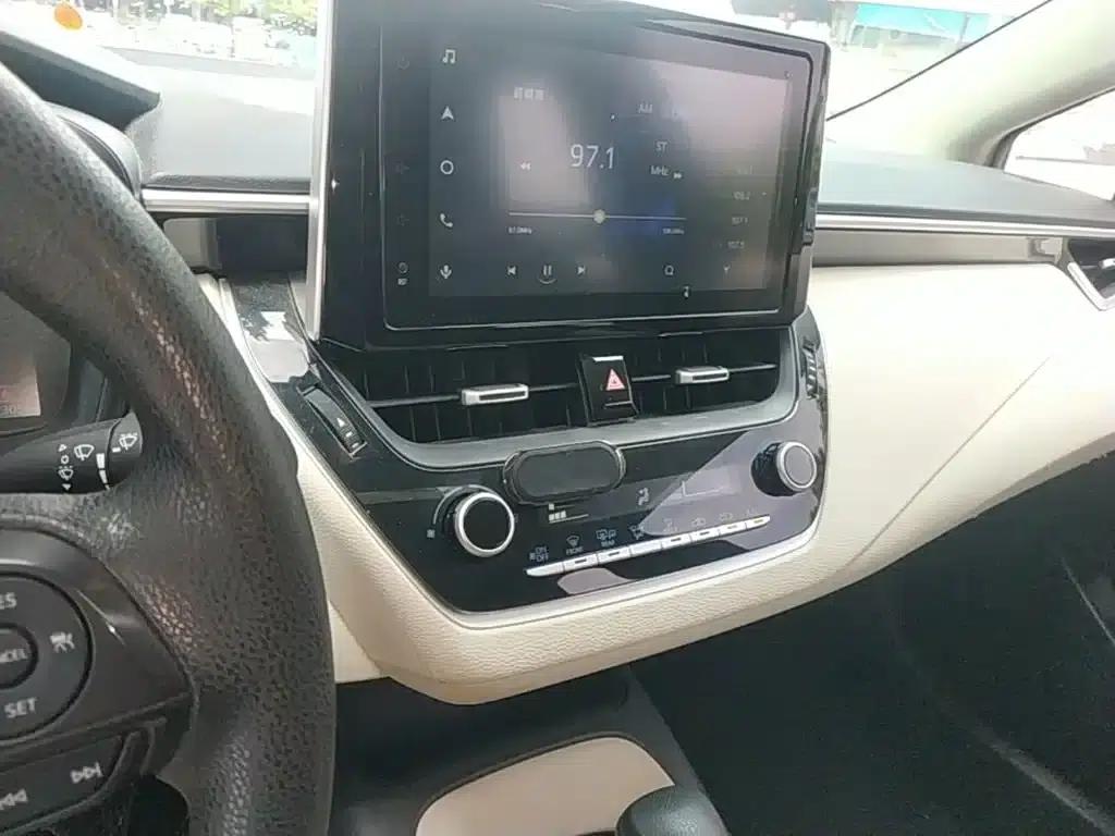 2021 Toyota Corolla 1.2T S-CVT Elite Edition — миниатюра 13