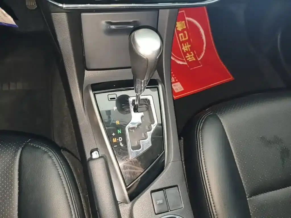 2014 Corolla 1.6L CVT GL — миниатюра 14