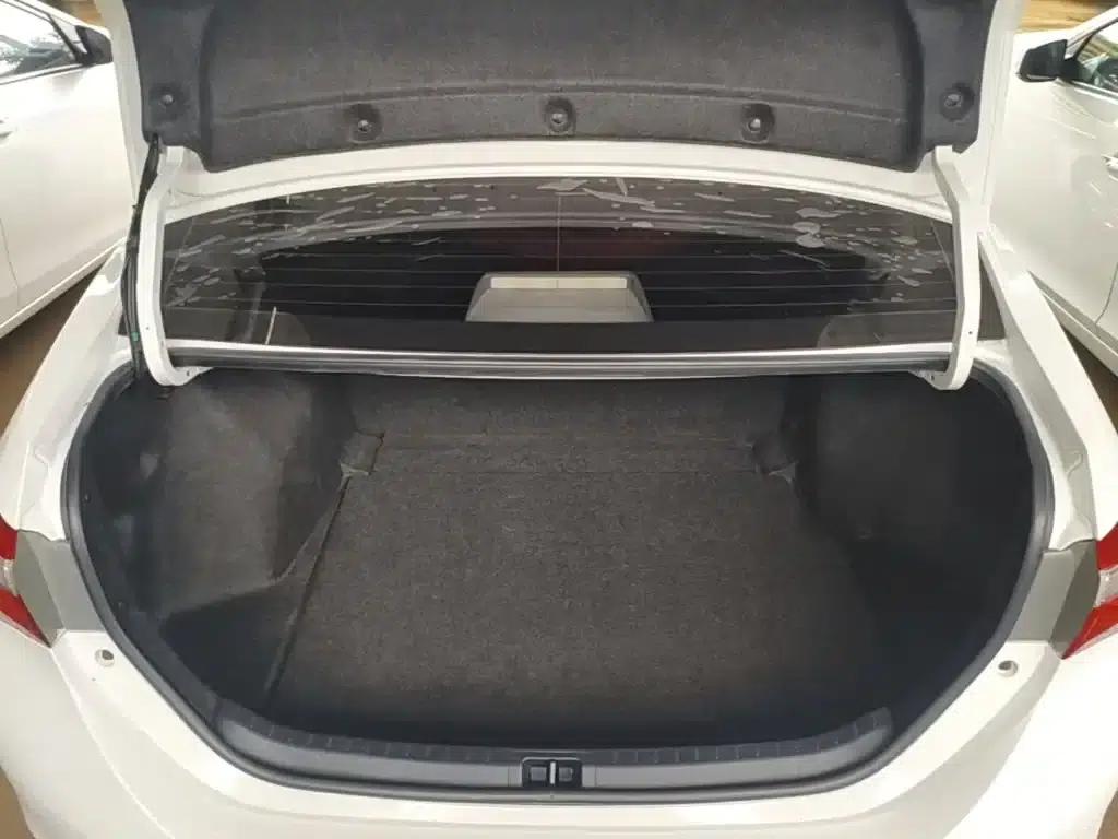 2014 Corolla 1.6L CVT GL — миниатюра 19