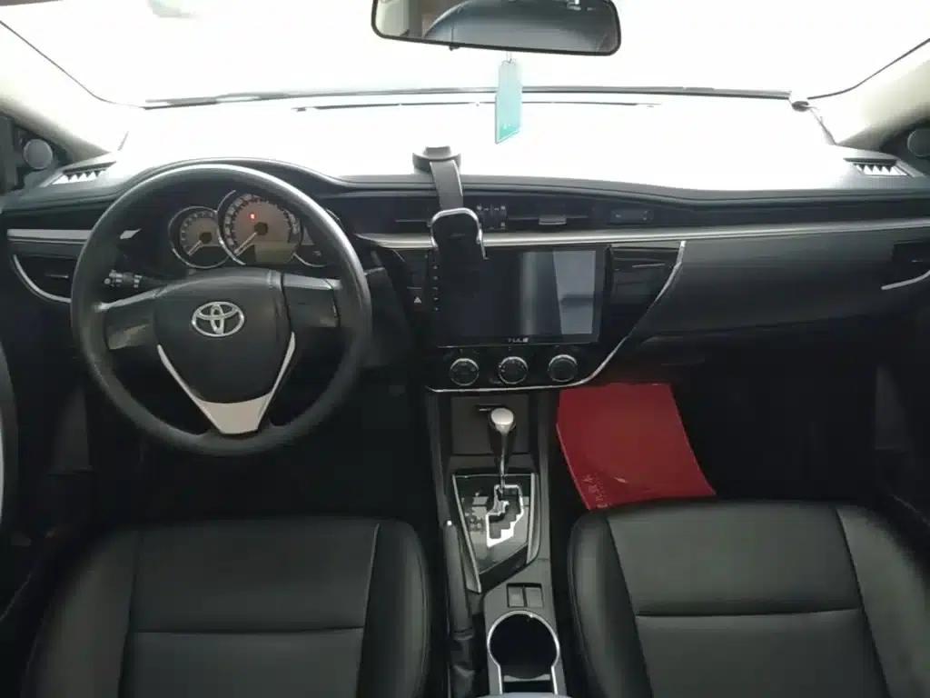 2014 Corolla 1.6L CVT GL — миниатюра 10