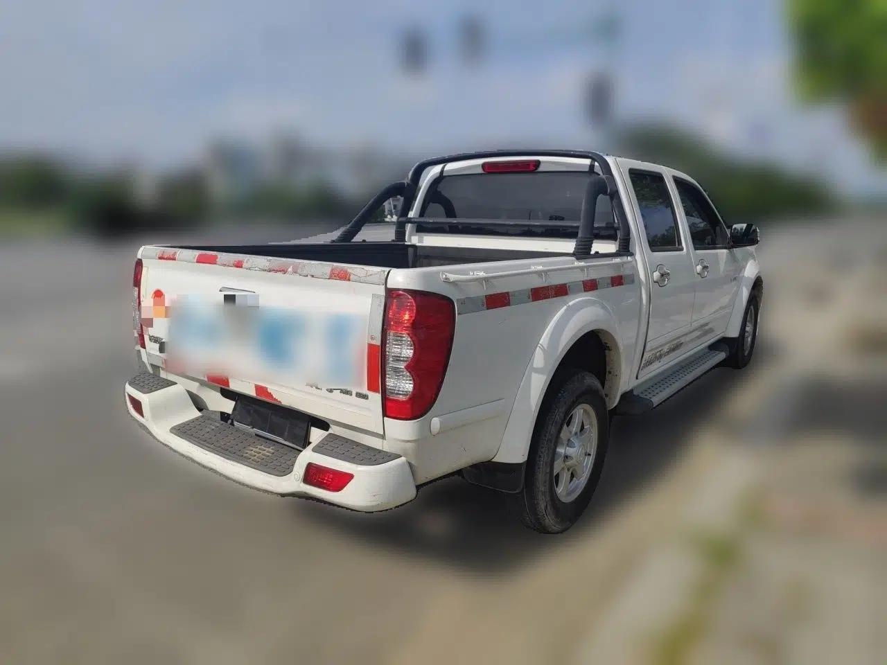 Great Wall Wingle 5 2013 2.8T European Version Two-Wheel Drive Elite Version Big Double-Cab GW2.8TC — миниатюра 4