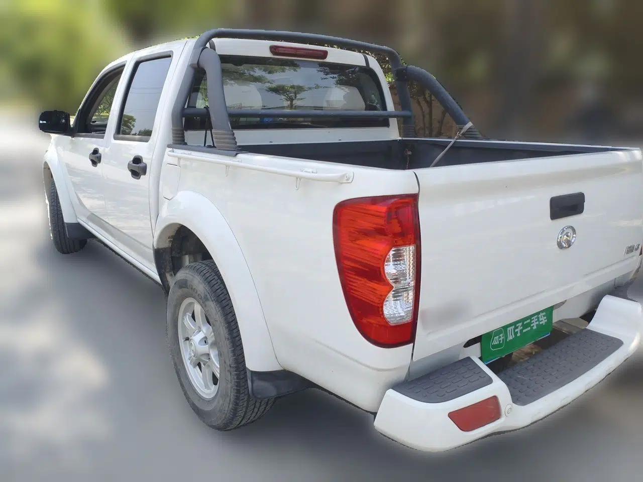 Great Wall Wingle 5 2017 2.4L European Version Gasoline Two-Wheel Drive Entry-Level Small Double-Cab 4G69S4N — миниатюра 4