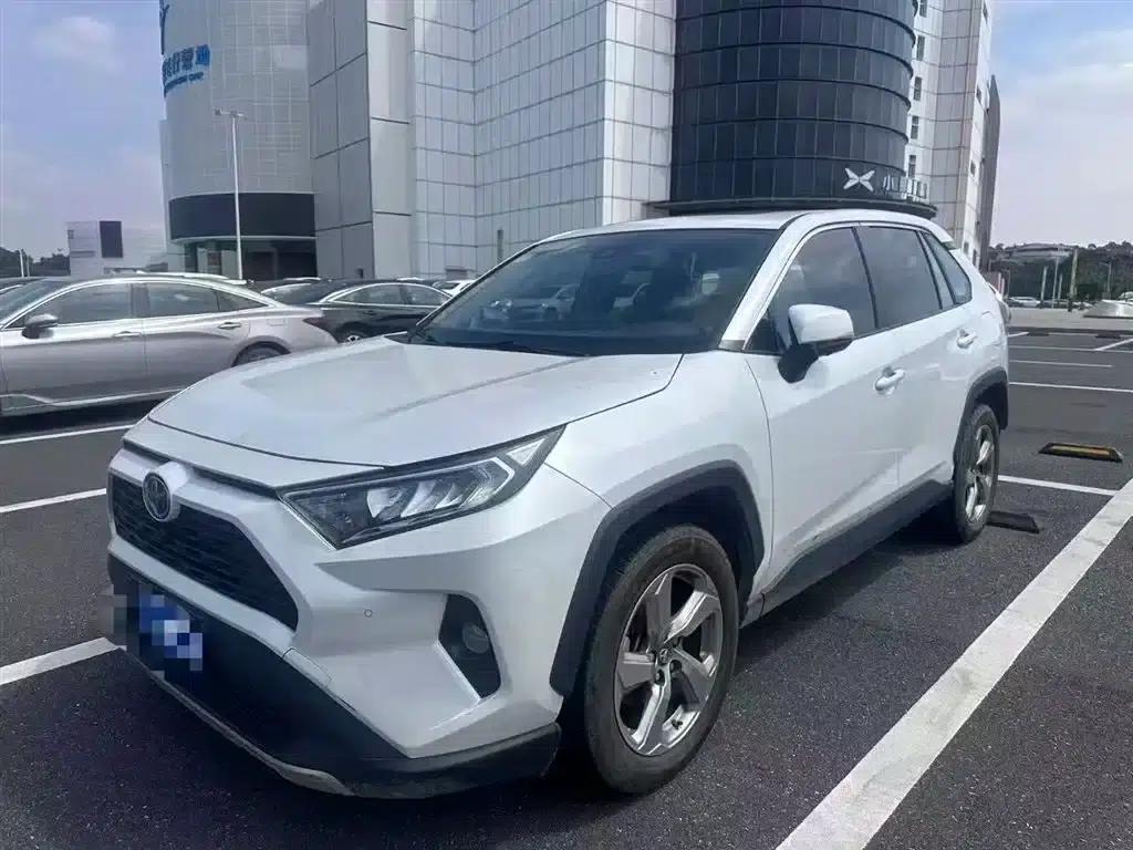 2022 Toyota RAV4 2.0L CVT 2WD Fashion Edition — миниатюра 2