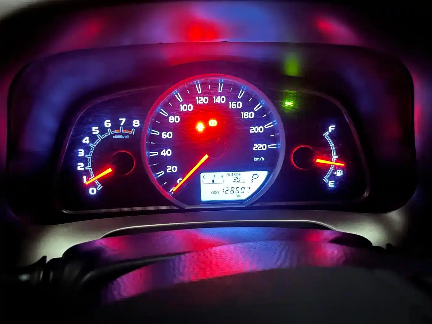 2015 RAV4 2.0L CVT 2WD Fashion Edition — миниатюра 12