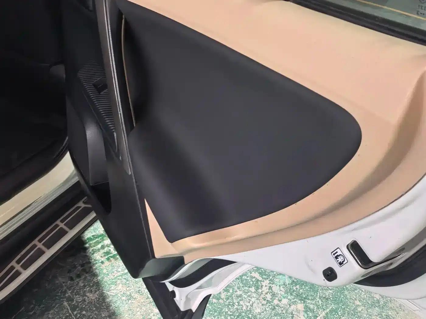 2015 RAV4 2.0L CVT 2WD Fashion Edition — миниатюра 17
