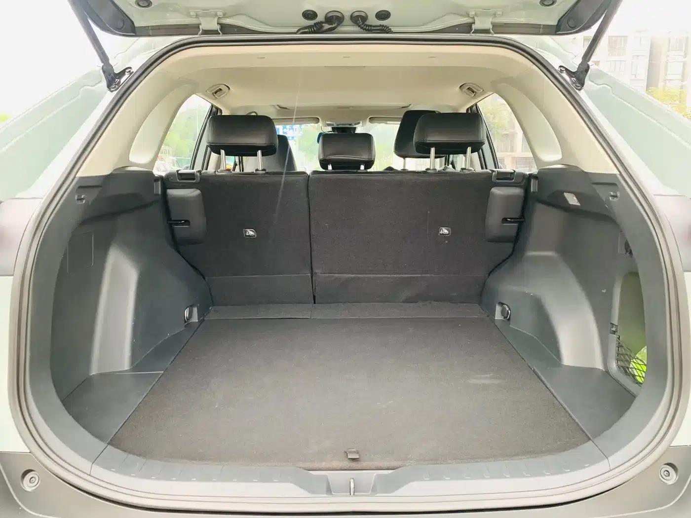 RAV4 2021 2.0L CVT 2WD Fashion Edition — миниатюра 14