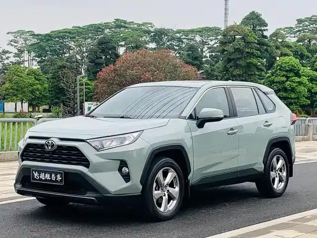 RAV4 2021 2.0L CVT 2WD Fashion Edition