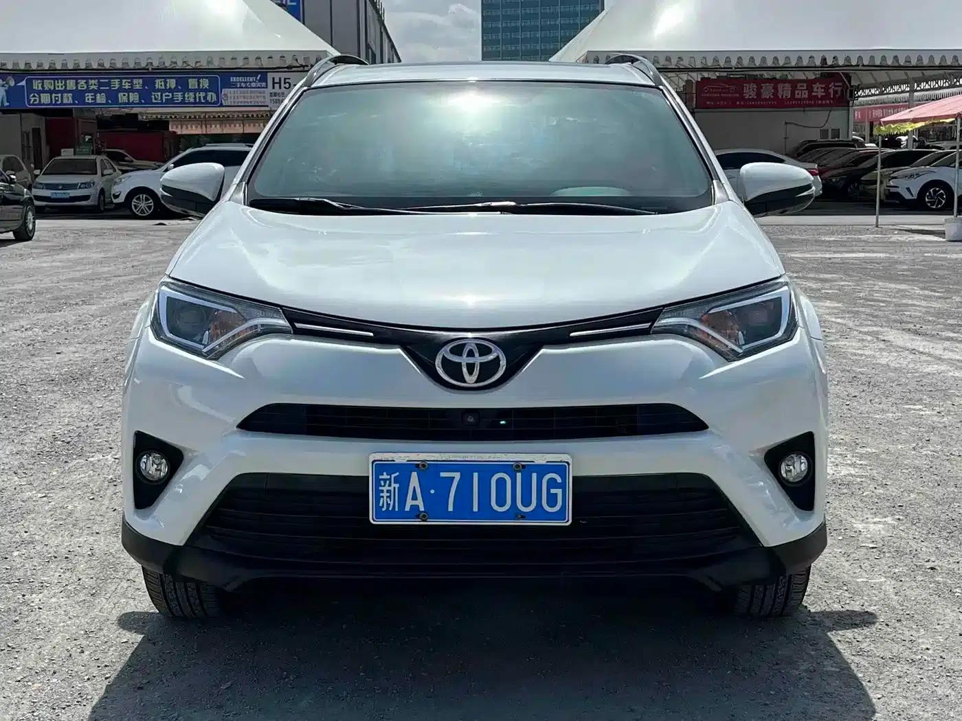 2016 Toyota RAV4 2.0L CVT 2WD Urban Edition (National V Emission Standard) — миниатюра 2