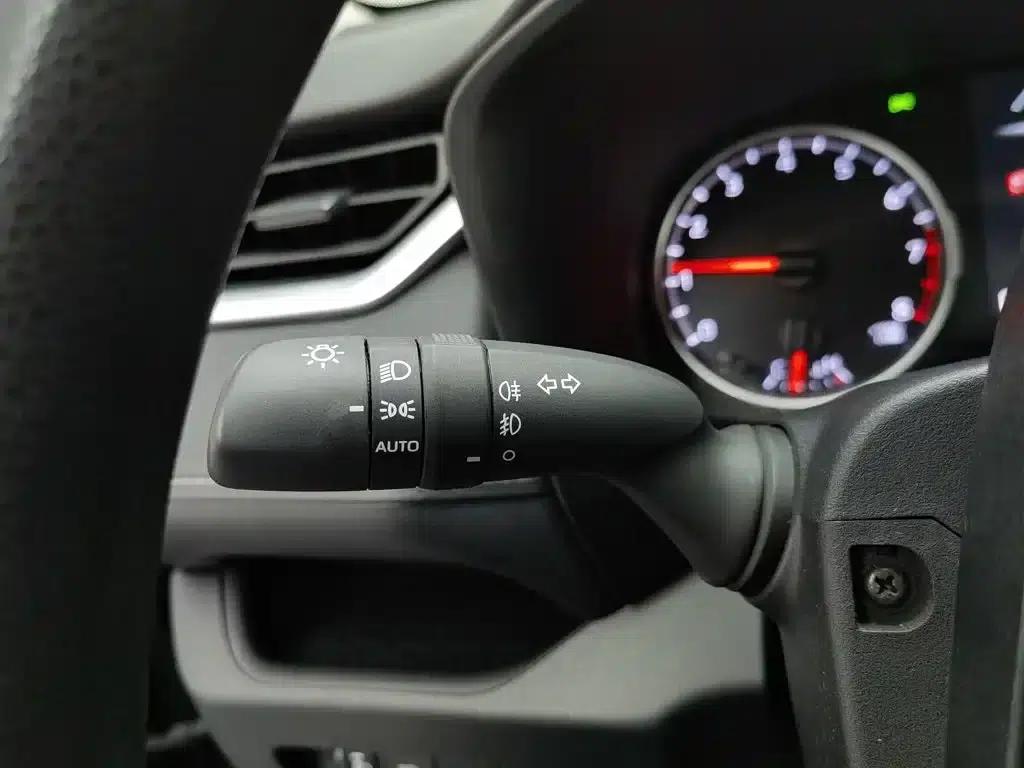 2023 RAV4 2.0L CVT 2WD Urban Edition — миниатюра 21