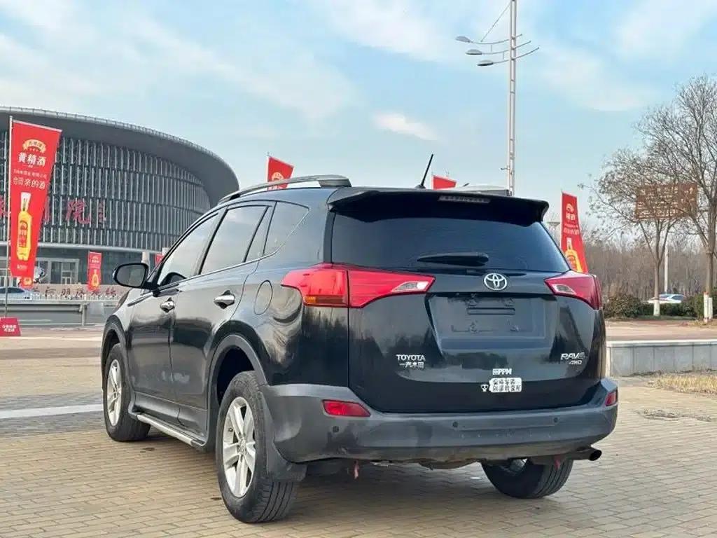 2013 RAV4 2.0L CVT 4WD Elite Edition — миниатюра 6