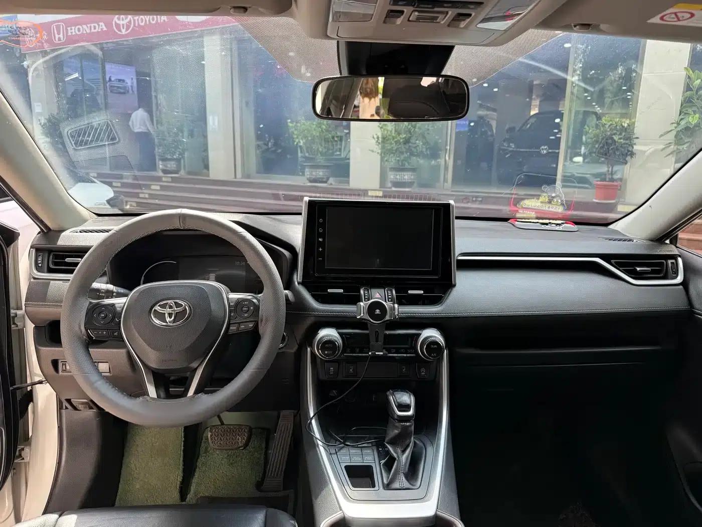 RAV4 2020 2.0L CVT 4WD Fashion Plus Edition — миниатюра 6