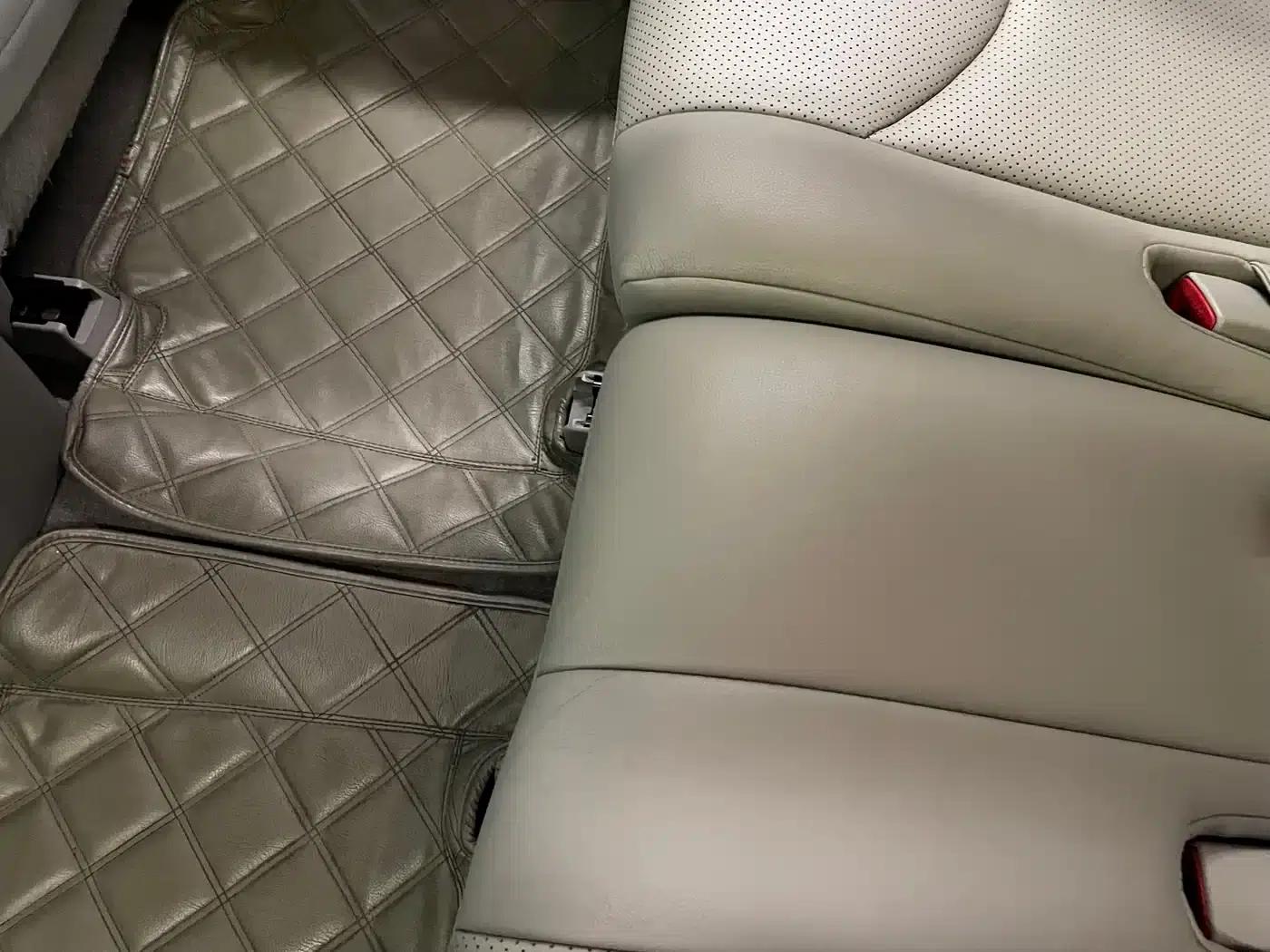 2011 RAV4 2.0L Automatic Classic Edition — миниатюра 36